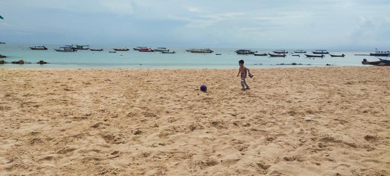Perhentian Hazipah Hotel Kampong Pasir Hantu Exterior foto